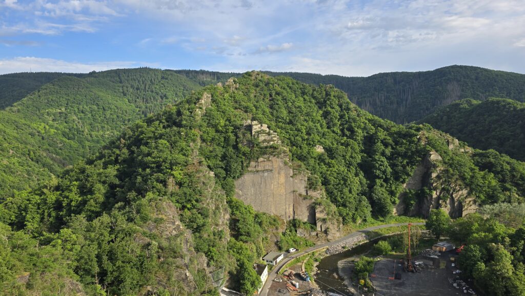 Burg Are