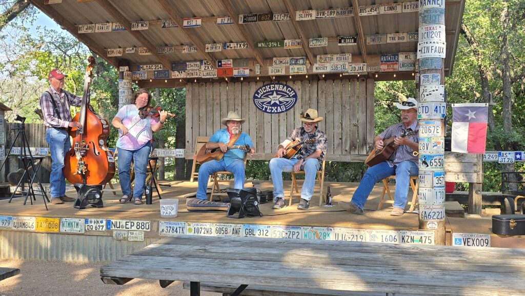 Luckenbach